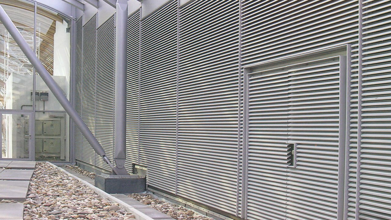 Wetterschutzgitter Aus Aluminium, Weiß – 40 X 50 Cm, Mit Fliegendraht & Lamellen – Für Außenwand-Lüftung